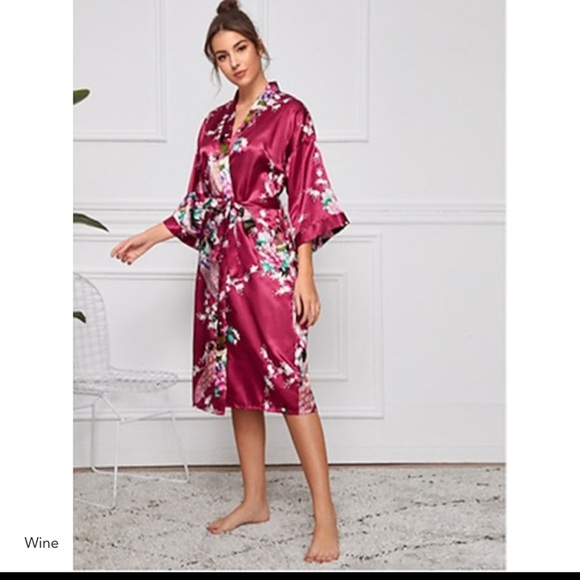 5 PC Satin Pajama Lot Robe Top Shorts Pants Sz S Peacock Hunter Green Wine Red - Picture 2 of 16